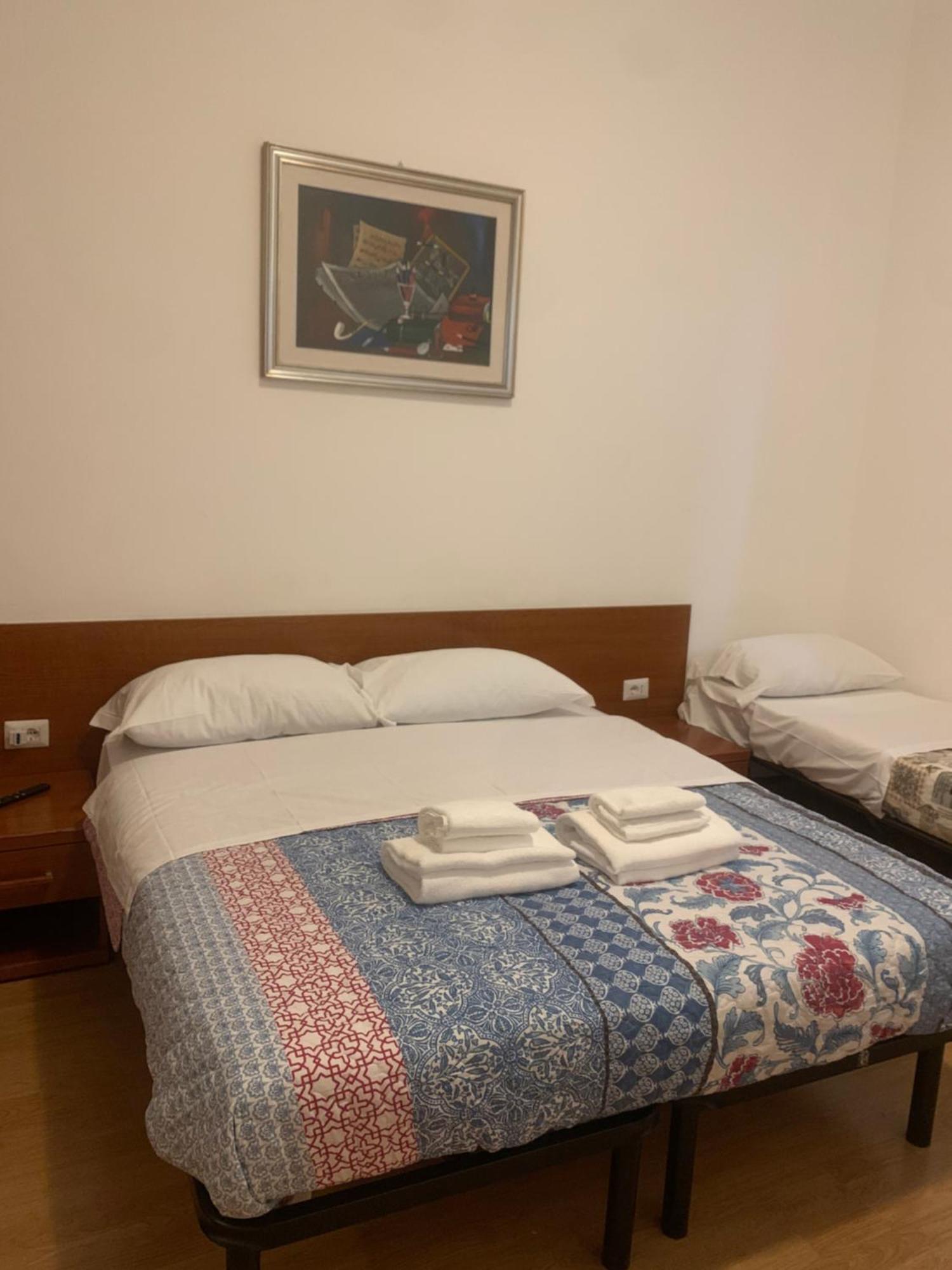 Roma Paradise Inn Extérieur photo